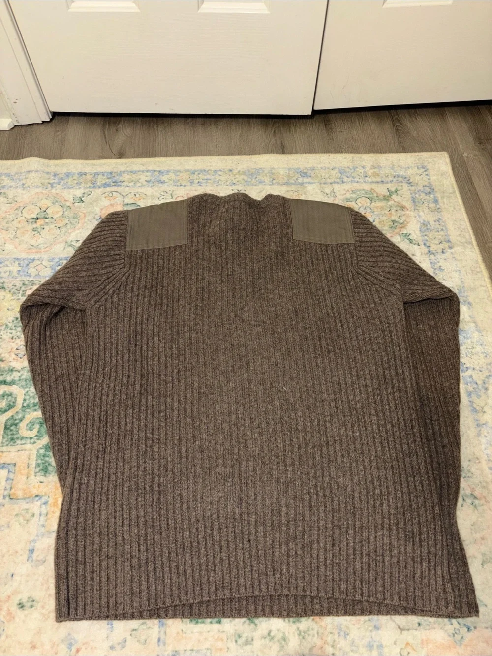Men's LL Bean lamb wool Ribbed Crewneck Sweater with Elbow & Shoulder Patches